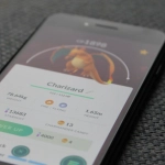 Игровые приложения для долгих перелетов на мобильном устройстве